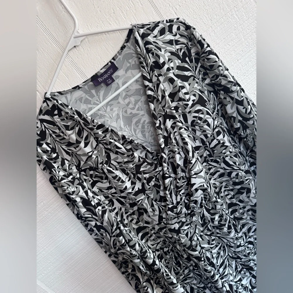 Roaman's size 18w Black & White Leaf-Print Faux Wrap Dress - Picture 5 of 6